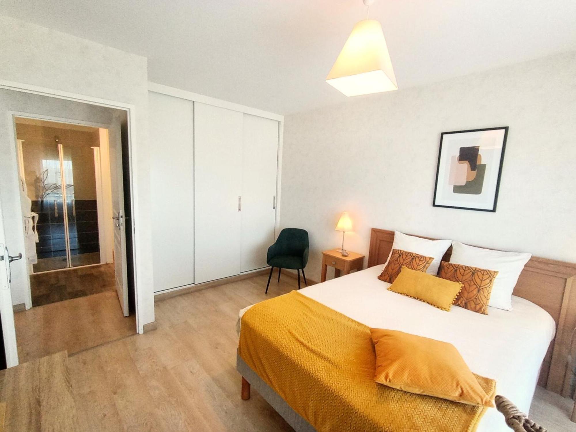 Aparthotel Domitys Le Jardin Des Trois Rois Romorantin-Lanthenay Esterno foto